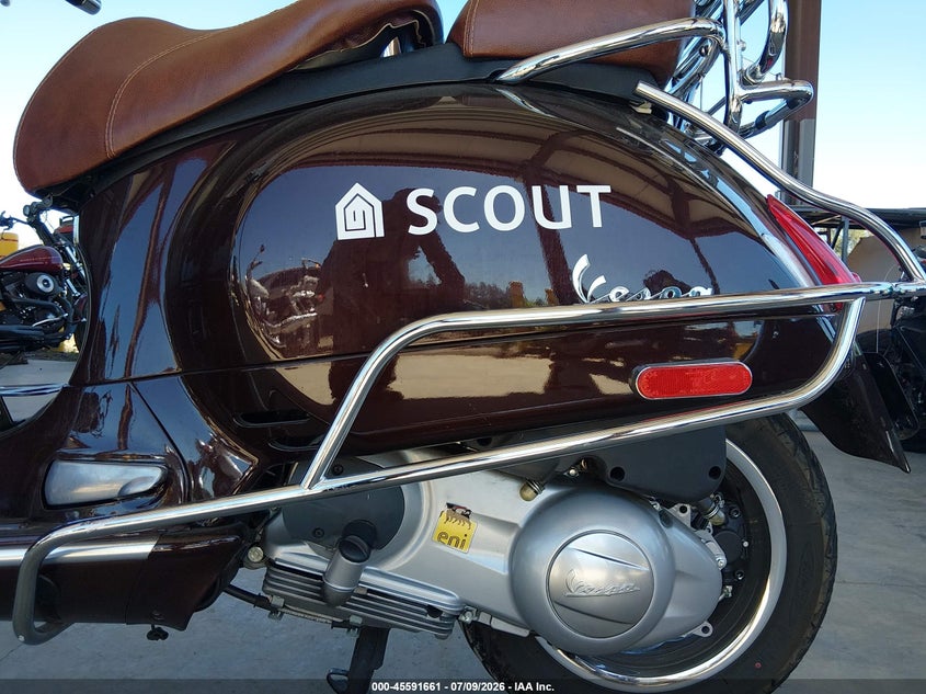 2012 Vespa Gts VIN ZAPM459L1C5900475 IAAI salvage auction — RIGHT SIDE, Salvage Title, sold $1,400 on 2026-08-05 (photo 9)