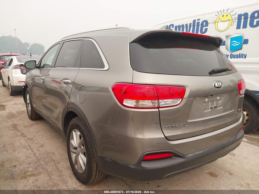 2017 Kia Sorento VIN 5XYPGDA31HG328916 IAAI salvage auction — LEFT FRONT, Salvage (Ohio), sold $1,950 on 2026-07-30 (photo 3)