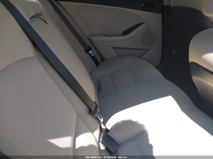 2014 Kia Optima VIN 5XXGM4A7XEG261079 IAAI salvage auction — NORMAL WEAR, Salvage Rebuilt (North Carolina), sold $500 on 2026-07-30 (photo 8)
