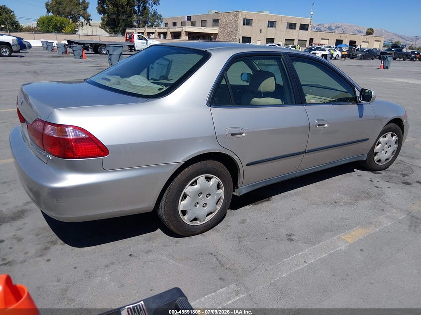1999 Honda Accord VIN JHMCG6656XC024955 IAAI salvage auction — NORMAL WEAR, Clear - Dealer Only (California), sold $975 on 2026-07-20 (photo 4)