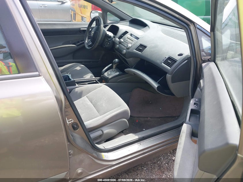 2008 Honda Civic VIN JHMFA16528S001357 IAAI salvage auction — NORMAL WEAR, Original (Ohio), sold $275 on 2026-07-30 (photo 5)