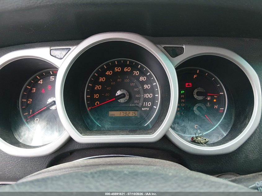 2004 Toyota 4runner VIN JTEBT17R240044058 IAAI salvage auction — NORMAL WEAR, Clear, sold $800 on 2026-07-21 (photo 7)