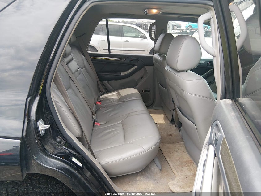2004 Toyota 4runner VIN JTEBT17R240044058 IAAI salvage auction — NORMAL WEAR, Clear, sold $800 on 2026-07-21 (photo 8)