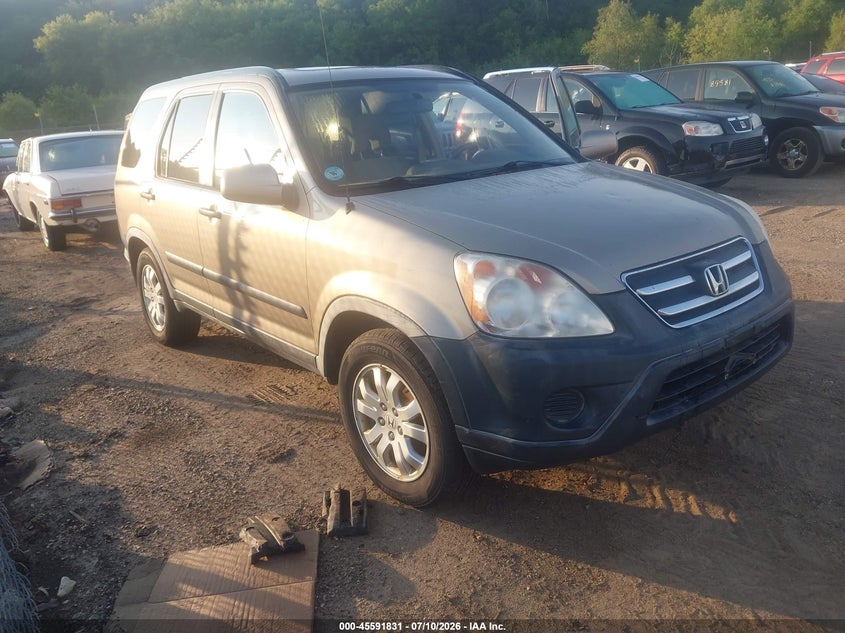 2005 Honda Cr-v VIN JHLRD788X5C043462 IAAI salvage auction — NORMAL WEAR, Clear (Illinois), sold $575 on 2026-07-29 (photo 1)