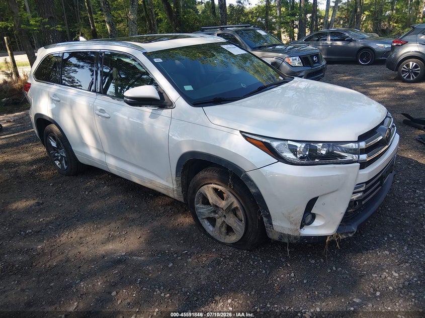 2018 Toyota Highlander VIN 5TDYZRFH8JS275351 IAAI salvage auction — RIGHT FRONT, Salvage (Virginia), sold $9,100 on 2026-07-31 (photo 1)