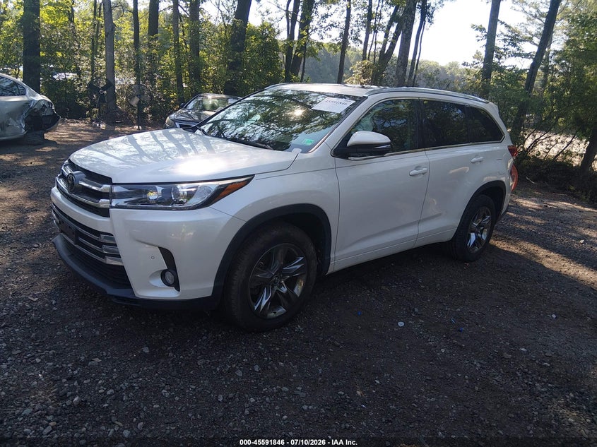 2018 Toyota Highlander VIN 5TDYZRFH8JS275351 IAAI salvage auction — RIGHT FRONT, Salvage (Virginia), sold $9,100 on 2026-07-31 (photo 2)