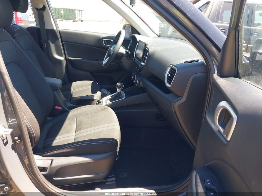 2026 Hyundai Venue VIN KMHRC8A39TU472079 IAAI salvage auction — FRONT END, Salvage Title, sold $11,000 on 2026-07-12 (photo 5)