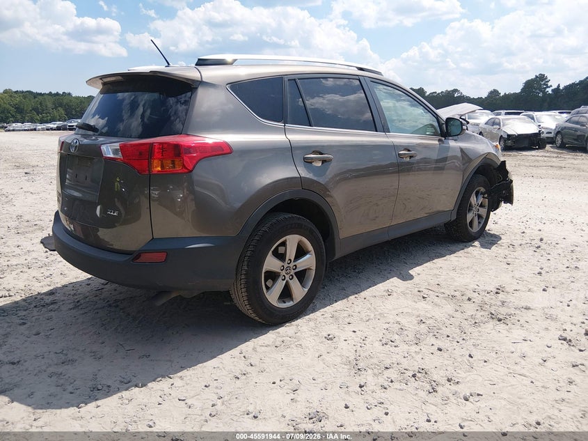 2015 Toyota Rav 4 VIN 2T3WFREVXFW142801 IAAI salvage auction — RIGHT FRONT, Salvage (South Carolina), sold $3,900 on 2026-08-17 (photo 4)