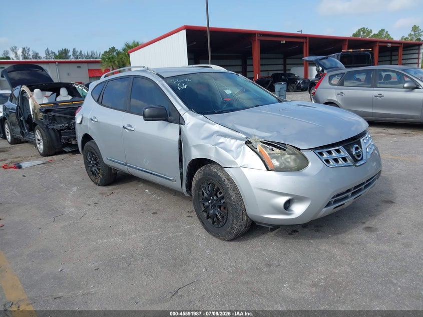 2015 Nissan Rogue VIN JN8AS5MT8FW651399 IAAI salvage auction — SIDE, Rebuildable (Florida), sold $375 on 2026-07-29 (photo 1)