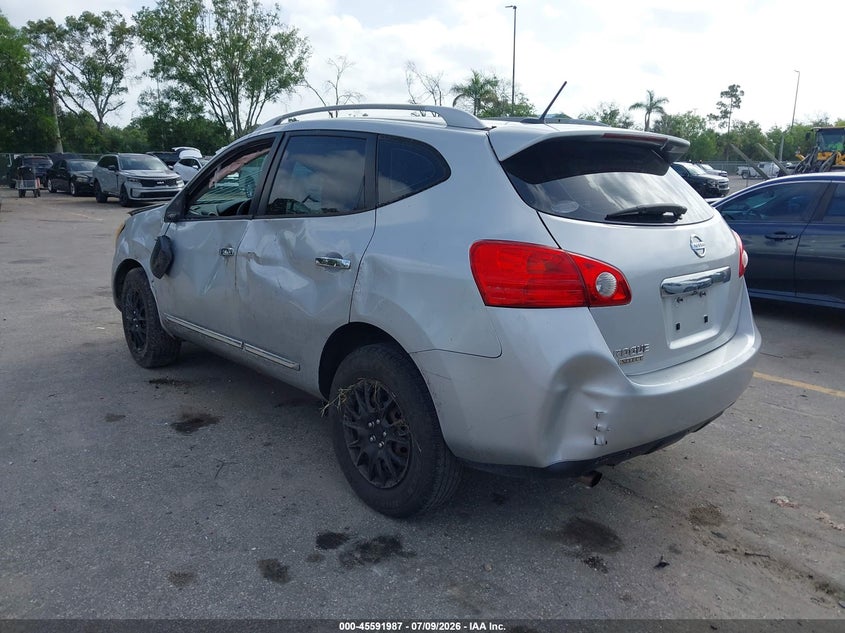 2015 Nissan Rogue VIN JN8AS5MT8FW651399 IAAI salvage auction — SIDE, Rebuildable (Florida), sold $375 on 2026-07-29 (photo 3)