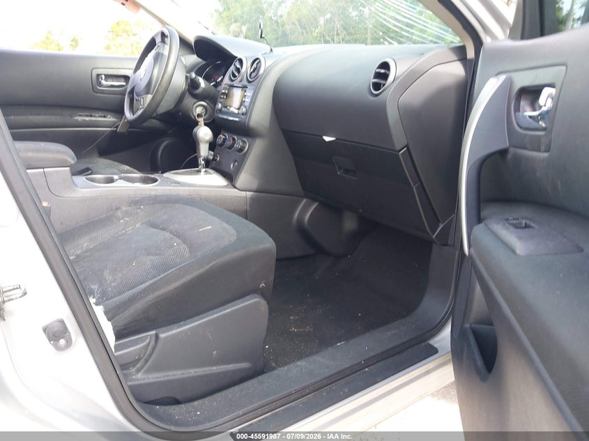 2015 Nissan Rogue VIN JN8AS5MT8FW651399 IAAI salvage auction — SIDE, Rebuildable (Florida), sold $375 on 2026-07-29 (photo 5)