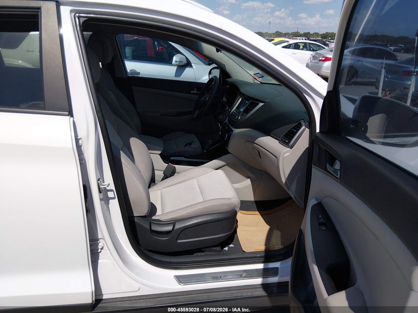 2016 Hyundai Tucson VIN KM8J33A44GU209786 IAAI salvage auction — NORMAL WEAR, Salvage Title, sold $1,550 on 2026-07-29 (photo 5)