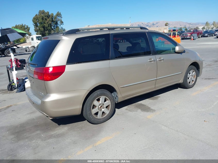 2005 Toyota Sienna VIN 5TDBA22CX5S034928 IAAI salvage auction — NORMAL WEAR, Clear - Dealer Only (California), sold $700 on 2026-07-29 (photo 4)