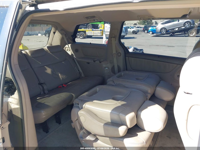 2005 Toyota Sienna VIN 5TDBA22CX5S034928 IAAI salvage auction — NORMAL WEAR, Clear - Dealer Only (California), sold $700 on 2026-07-29 (photo 8)