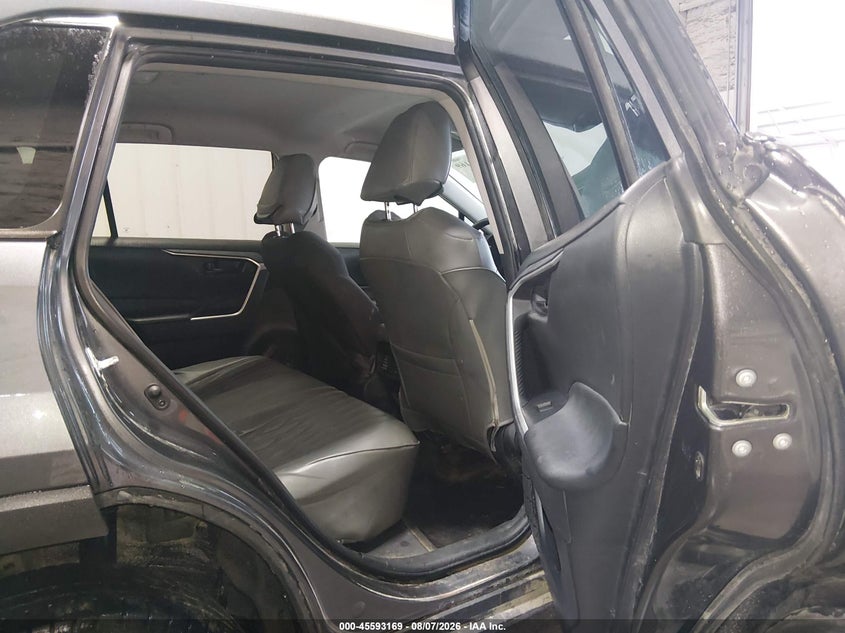 2025 Toyota Rav 4 VIN 2T3F1RFV4SC522385 IAAI salvage auction — FRONT END, Salvage Title, sold $8,500 on 2026-08-22 (photo 8)