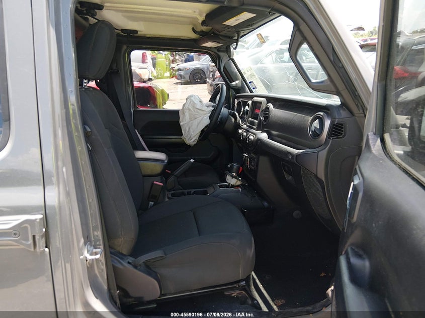 2021 Jeep Gladiator VIN 1C6HJTAG8ML592398 IAAI salvage auction — LEFT FRONT, Wait Title, sold $9,300 on 2026-08-31 (photo 5)
