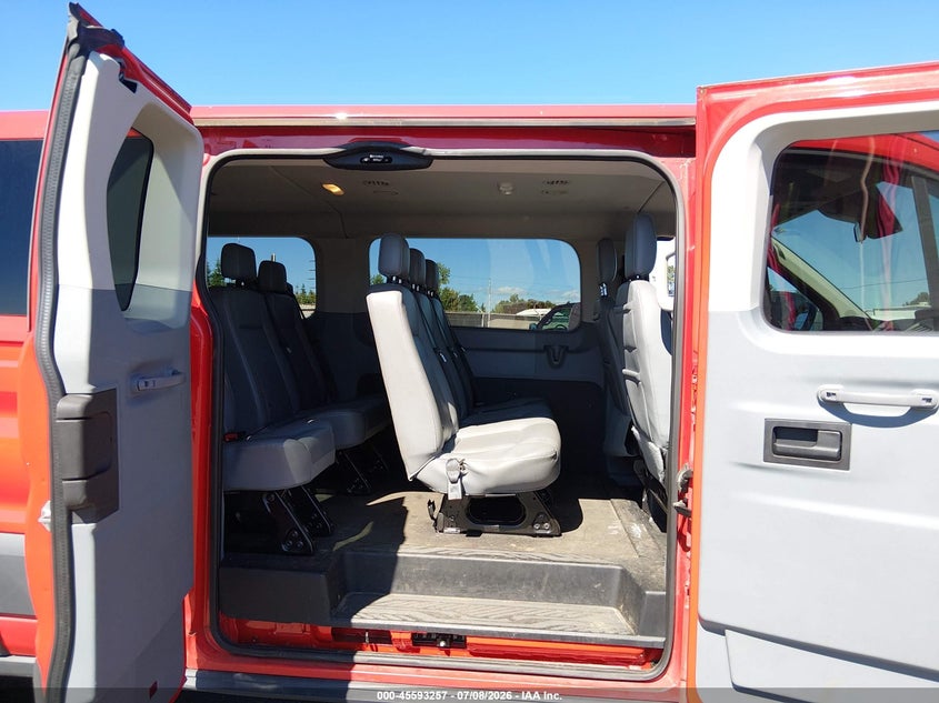 2018 Ford Transit-350 VIN 1FBZX2ZM5JKB52998 IAAI salvage auction — NORMAL WEAR, Sf97 (Oregon), sold $16,600 on 2026-07-29 (photo 8)