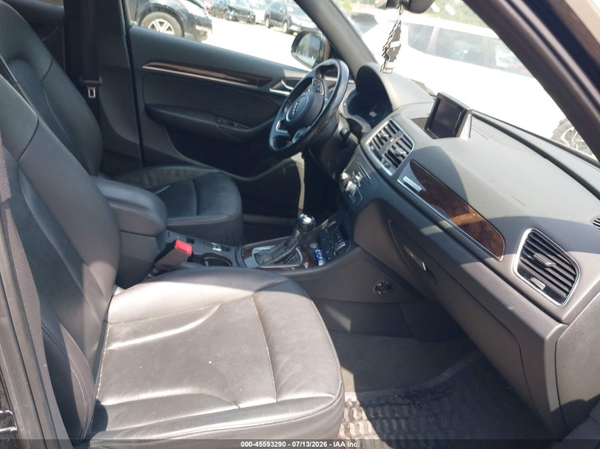 2016 Audi Q3 VIN WA1EFCFS5GR016208 IAAI salvage auction — SIDE, Wait Title, sold $2,100 on 2026-09-03 (photo 5)