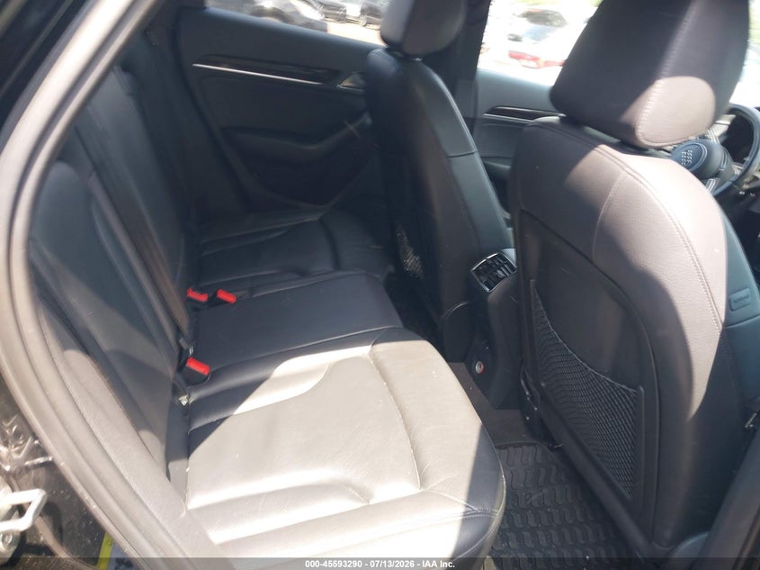 2016 Audi Q3 VIN WA1EFCFS5GR016208 IAAI salvage auction — SIDE, Wait Title, sold $2,100 on 2026-09-03 (photo 8)