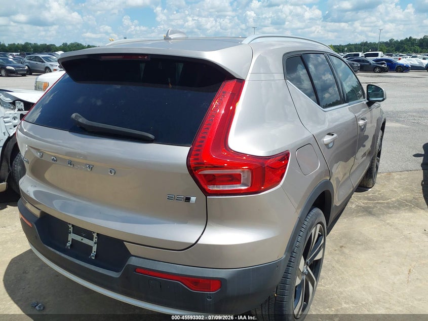 2023 Volvo Xc40 VIN YV4L12UE1P2049974 IAAI salvage auction — LEFT SIDE, Salvage (Louisiana), sold $7,550 on 2026-07-28 (photo 4)