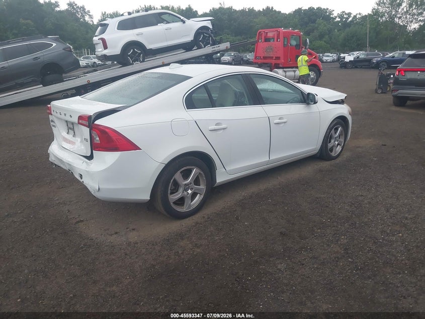 2012 Volvo S60 VIN YV1622FS6C2126553 IAAI salvage auction — FRONT & REAR, Wait Title, sold $875 on 2026-08-19 (photo 4)