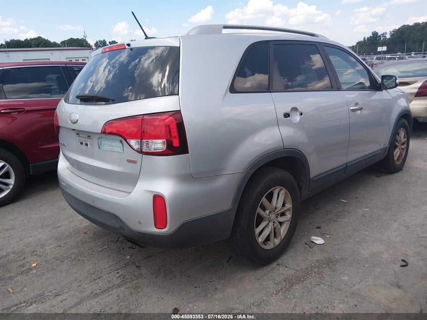 2014 Kia Sorento VIN 5XYKTDA73EG470351 IAAI salvage auction — NORMAL WEAR, Clear (South Carolina), sold $1,100 on 2026-07-29 (photo 4)