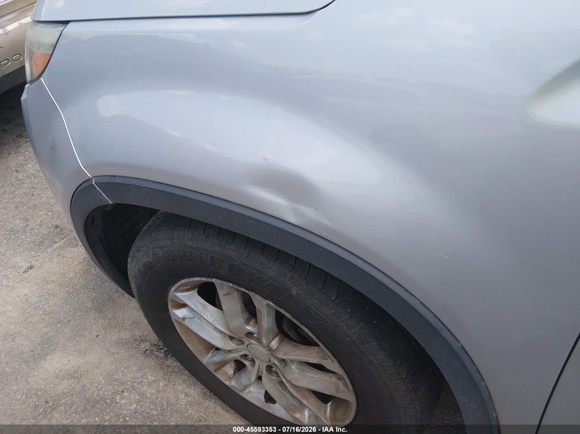 2014 Kia Sorento VIN 5XYKTDA73EG470351 IAAI salvage auction — NORMAL WEAR, Clear (South Carolina), sold $1,100 on 2026-07-29 (photo 6)