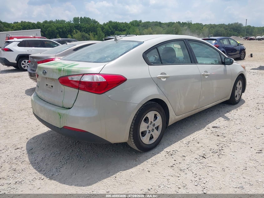 2015 Kia Forte VIN KNAFK4A64F5340467 IAAI salvage auction — VANDALISM, Salvage (Ohio), sold $575 on 2026-07-29 (photo 4)