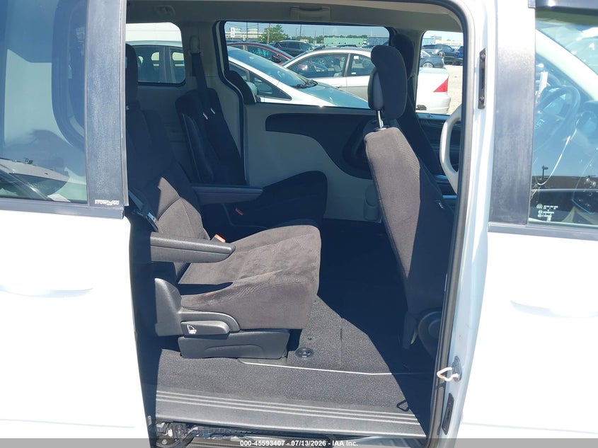 2014 Dodge Caravan VIN 2C4RDGCG6ER253186 IAAI salvage auction — RIGHT FRONT, Salvage Title, sold $400 on 2026-07-18 (photo 8)