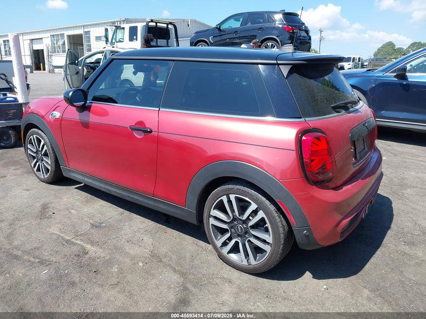 2021 Mini Hard top VIN WMWXR5C06M2N40134 IAAI salvage auction — RIGHT FRONT, Wait Title, sold $6,700 on 2026-08-14 (photo 3)