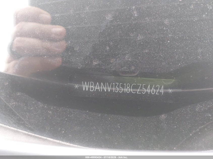 2008 BMW 5er VIN WBANV13518CZ54624 IAAI salvage auction — FRONT END, Salvage (Ohio), sold $250 on 2026-08-03 (photo 9)