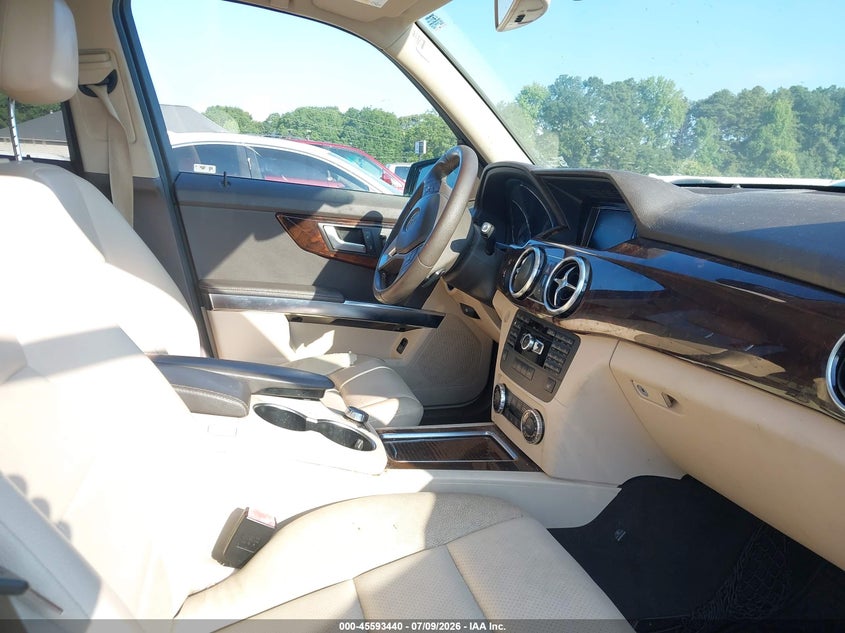 2013 Mercedes-benz Glk-class VIN WDCGG8JB3DG012644 IAAI salvage auction — NORMAL WEAR, Clear (Michigan), sold $4,100 on 2026-07-15 (photo 5)