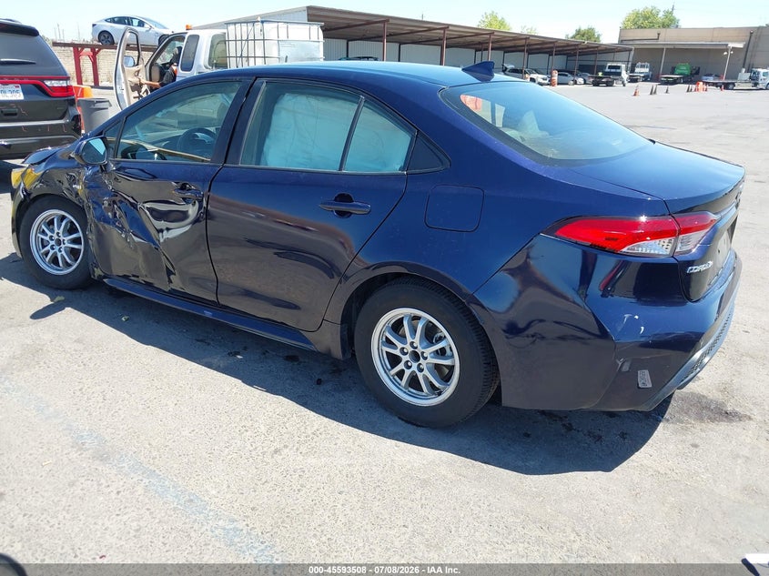 2021 Toyota Corolla VIN JTDEAMDE2MJ032447 IAAI salvage auction — RIGHT FRONT, Salvage Title, sold $4,400 on 2026-07-22 (photo 3)