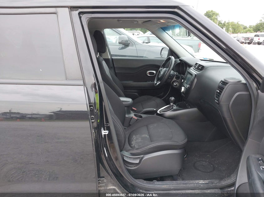2018 Kia Soul VIN KNDJP3A54J7574007 IAAI salvage auction — NORMAL WEAR, Clear (Missouri), sold $3,400 on 2026-07-13 (photo 5)