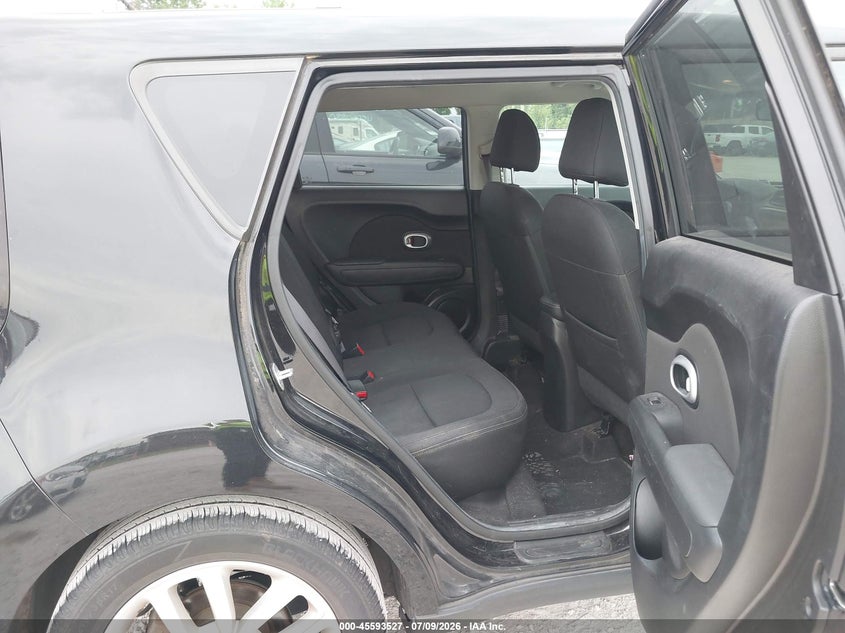 2018 Kia Soul VIN KNDJP3A54J7574007 IAAI salvage auction — NORMAL WEAR, Clear (Missouri), sold $3,400 on 2026-07-13 (photo 8)