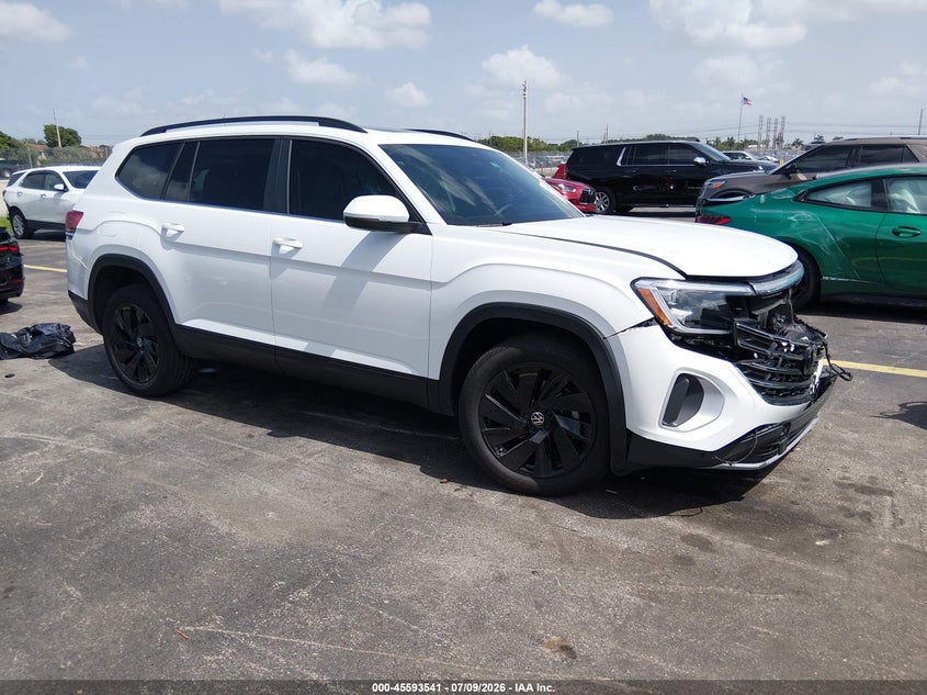 2024 Volkswagen Atlas VIN 1V2JR2CA7RC534326 IAAI salvage auction — LEFT FRONT, Wait Title, sold $11,200 on 2026-08-23 (photo 1)