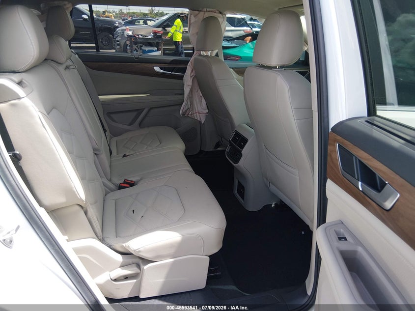 2024 Volkswagen Atlas VIN 1V2JR2CA7RC534326 IAAI salvage auction — LEFT FRONT, Wait Title, sold $11,200 on 2026-08-23 (photo 8)