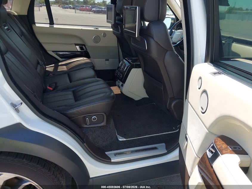 2016 Land rover RANGE ROVER VIN SALGV3EF4GA259912 IAAI salvage auction — UNKNOWN, Clear (Florida), sold $8,400 on 2026-07-27 (photo 8)