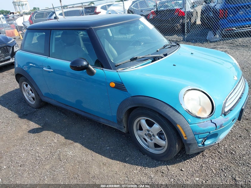 2010 Mini Cooper VIN WMWMF3C57ATZ61619 IAAI salvage auction — NORMAL WEAR, Clear (New Jersey), sold $425 on 2026-07-29 (photo 1)