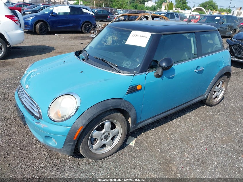 2010 Mini Cooper VIN WMWMF3C57ATZ61619 IAAI salvage auction — NORMAL WEAR, Clear (New Jersey), sold $425 on 2026-07-29 (photo 2)