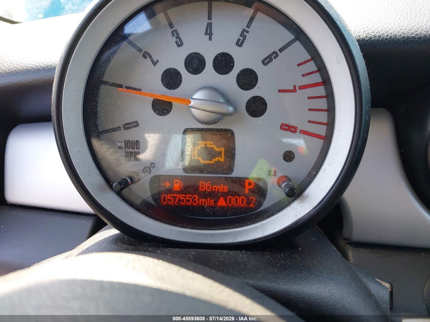 2010 Mini Cooper VIN WMWMF3C57ATZ61619 IAAI salvage auction — NORMAL WEAR, Clear (New Jersey), sold $425 on 2026-07-29 (photo 7)