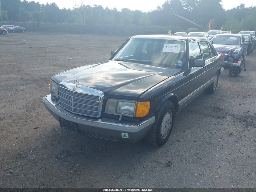 1986 Mercedes-benz 420 VIN WDBCA35D2GA269515 IAAI salvage auction — NORMAL WEAR, Clear (Massachusetts), sold $2,350 on 2026-07-17 (photo 6)