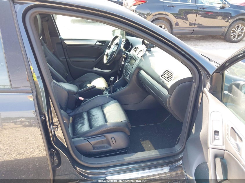 2013 Volkswagen Golf r VIN WVWPF7AJ0DW023486 IAAI salvage auction — NORMAL WEAR, Clear (Pennsylvania), sold $1,100 on 2026-07-21 (photo 5)