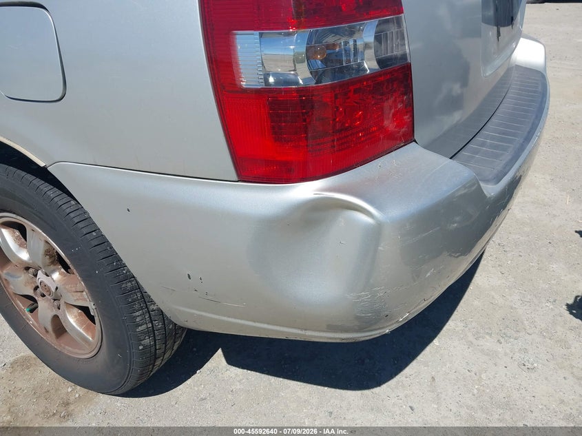 2005 Toyota Highlander VIN JTEGD21AX50121322 IAAI salvage auction — NORMAL WEAR, Clear - Dealer Only (California), sold $725 on 2026-07-30 (photo 6)