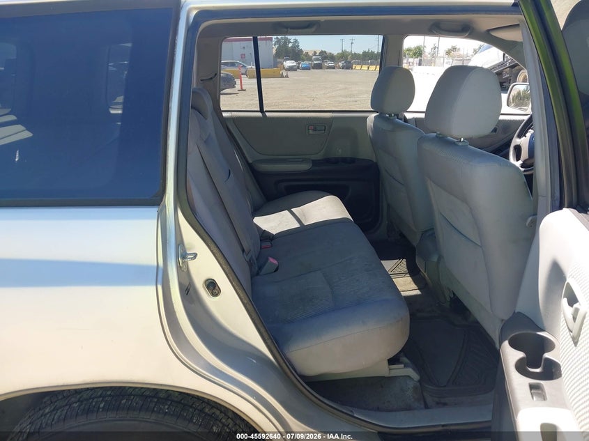 2005 Toyota Highlander VIN JTEGD21AX50121322 IAAI salvage auction — NORMAL WEAR, Clear - Dealer Only (California), sold $725 on 2026-07-30 (photo 8)