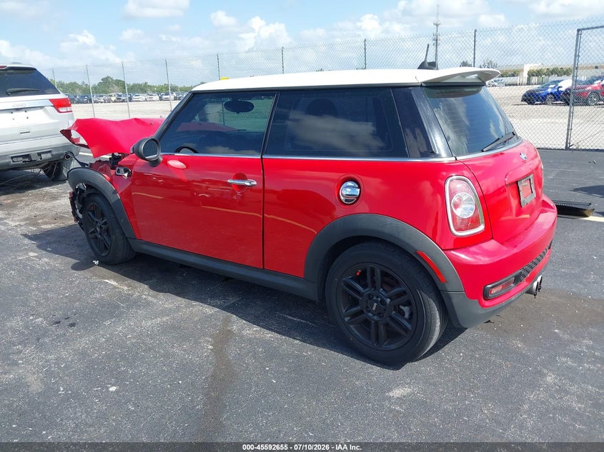 2013 Mini Hard top VIN WMWSV3C56DT478119 IAAI salvage auction — FRONT END, Salvage Title, sold $375 on 2026-08-20 (photo 3)