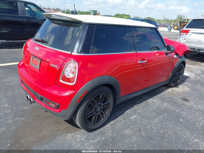 2013 Mini Hard top VIN WMWSV3C56DT478119 IAAI salvage auction — FRONT END, Salvage Title, sold $375 on 2026-08-20 (photo 4)