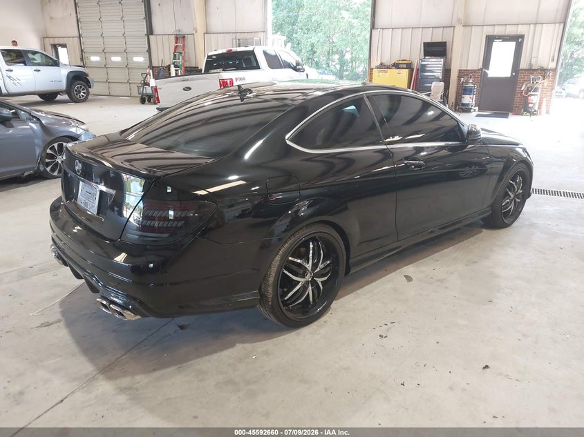 2013 Mercedes-benz C-klasse VIN WDDGJ4HB0DF992139 IAAI salvage auction — LEFT FRONT, Salvage (North Carolina), sold $1,050 on 2026-08-13 (photo 4)