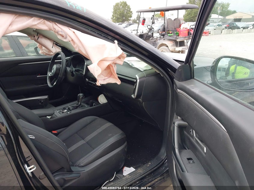 2025 Mazda Cx-50 VIN 7MMVABAM3SN336568 IAAI salvage auction — REAR END, Salvage Title, sold $6,700 on 2026-09-06 (photo 5)