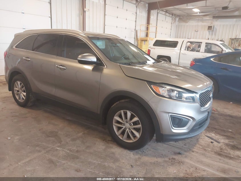 2017 Kia Sorento VIN 5XYPG4A38HG332025 IAAI salvage auction — NORMAL WEAR, Clear (Illinois), sold $125 on 2026-07-21 (photo 1)